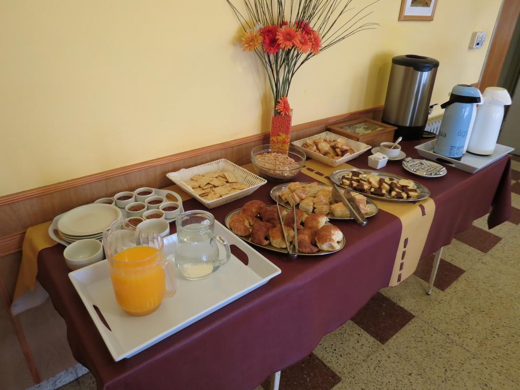 Hotel Arenales Villa Carlos Paz Luaran gambar